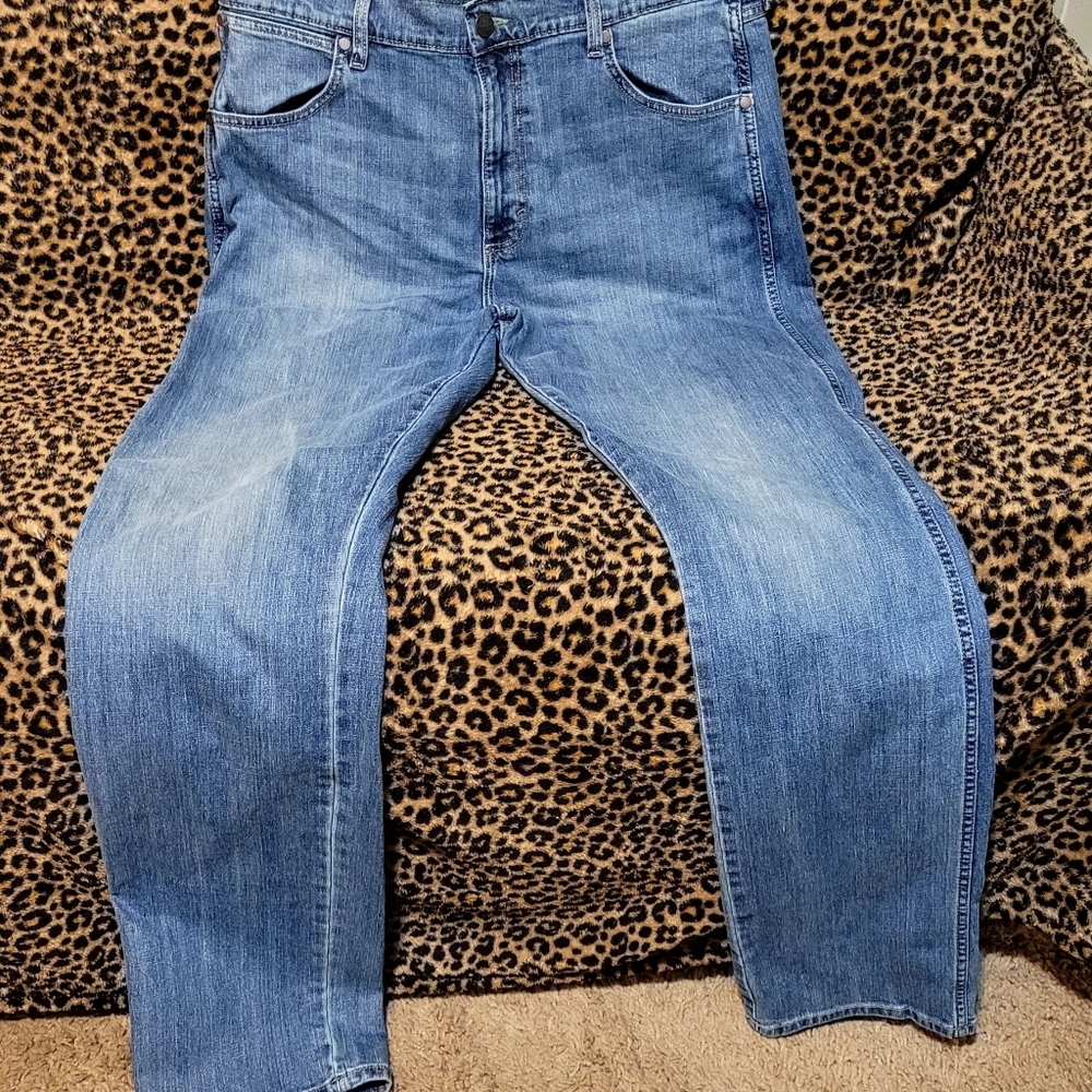 Men's Retro fit Wranglers 36x38